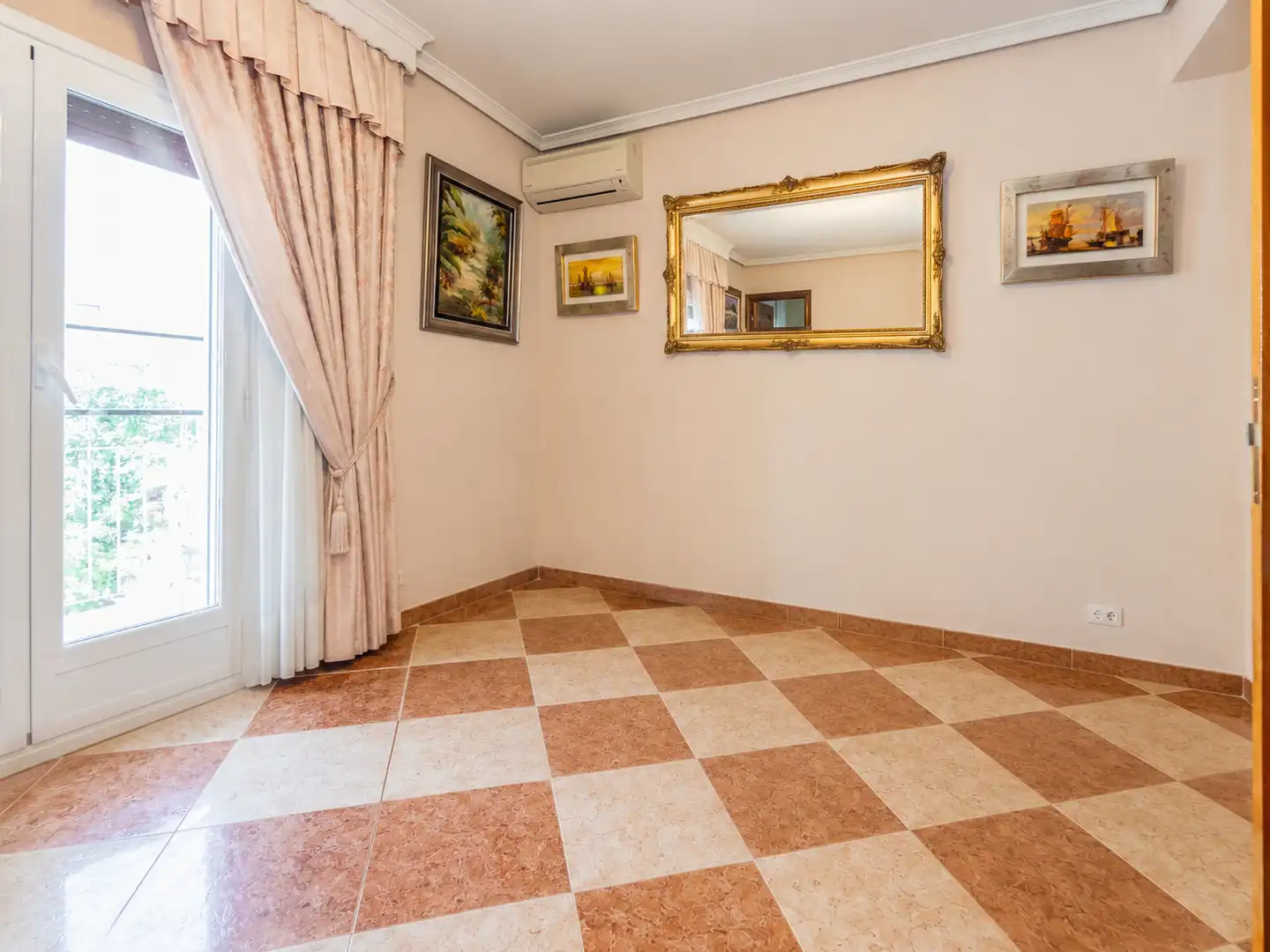 Piso en venta en Madrid con Aire acondicionado, Calefacción y Terraza
