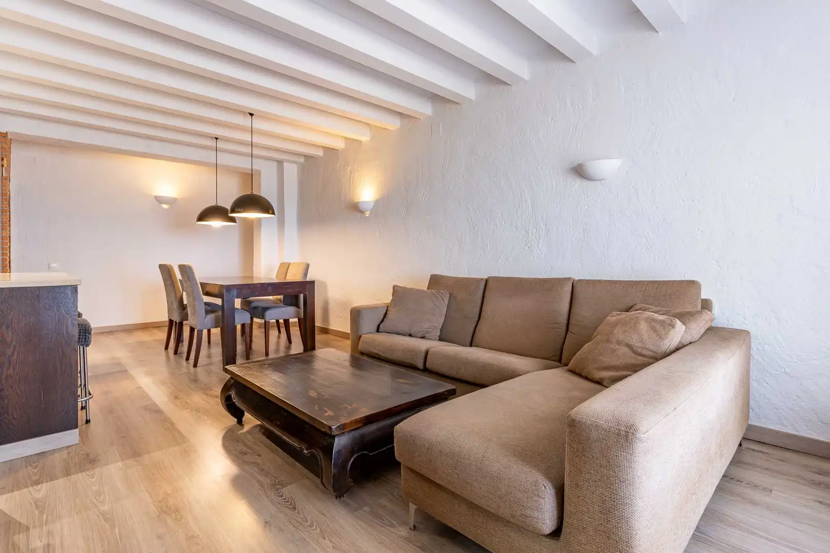 Flat for sale in CL LETRA M SANTA LLUCIA Es: Pl: Pt: VILANOVA I L, L'Aragai
