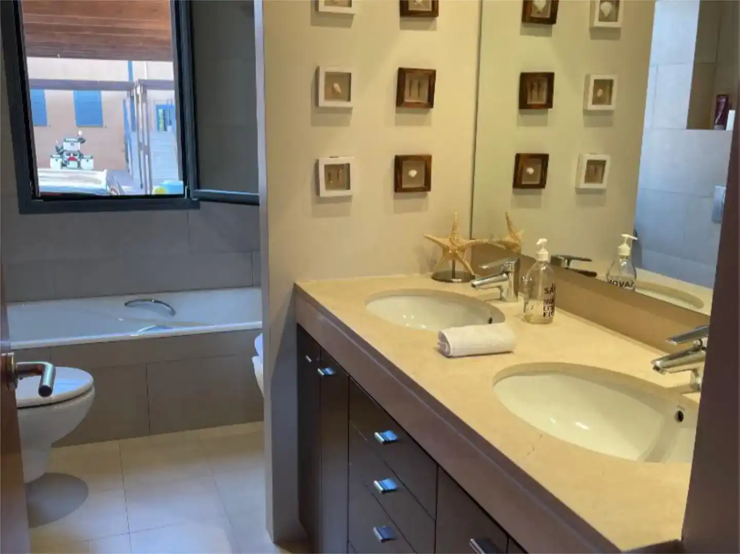 Bany de Pis en venda en Pratdip amb Aire condicionat, Jardí privat i Piscina