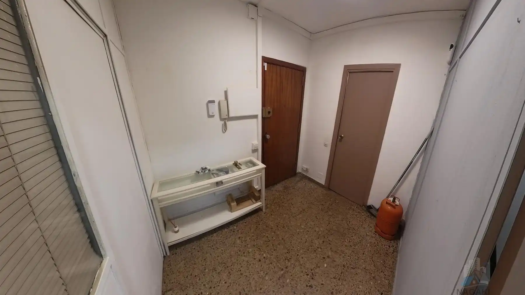 Wohnung zum Verkauf in Barcelona mit Balkon