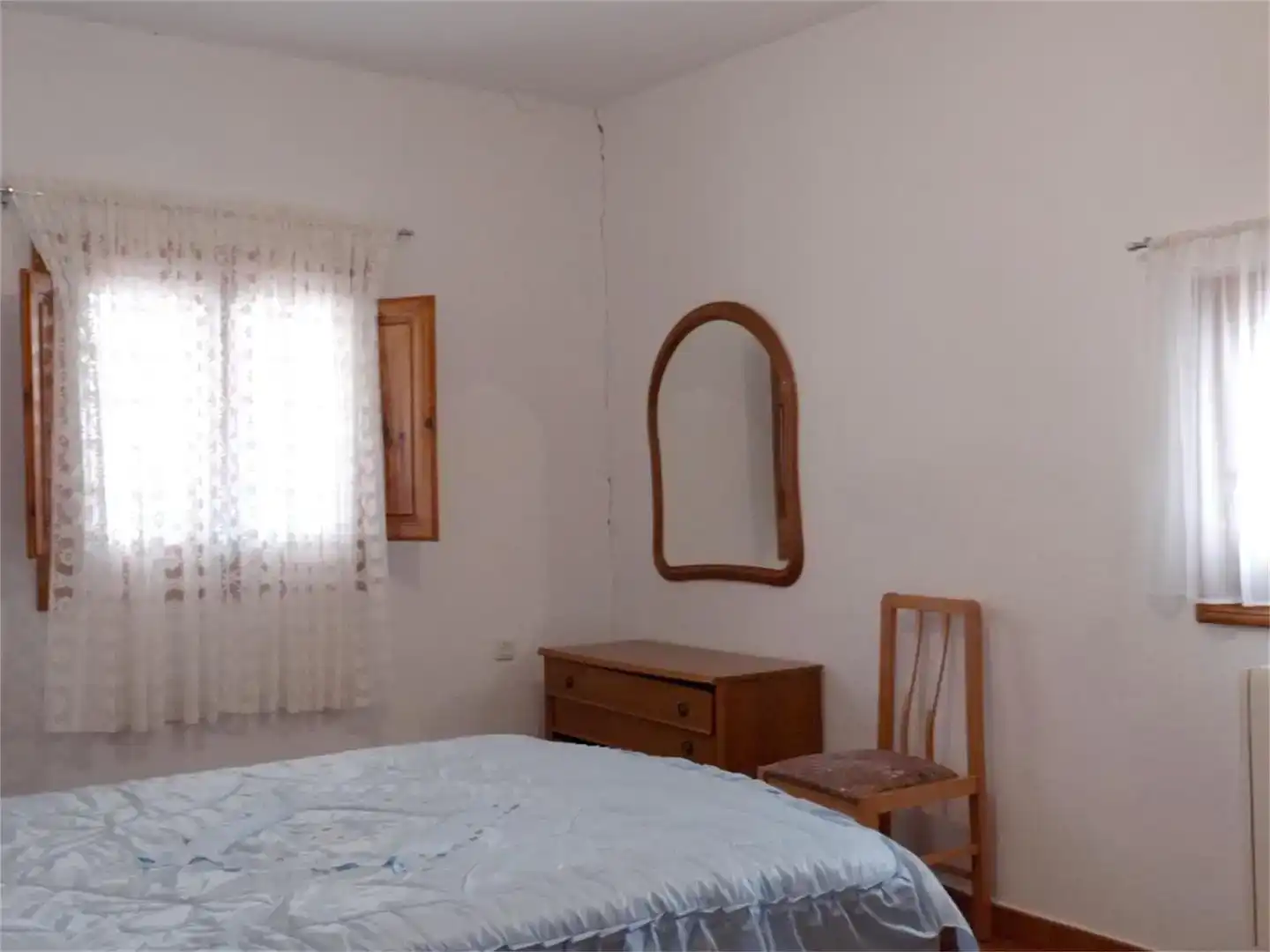 Dormitori de Finca rústica en venda en Busquístar amb Jardí privat, Traster i Balcó