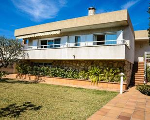 Vista exterior de Casa o xalet en venda en Calafell amb Calefacció, Jardí privat i Terrassa