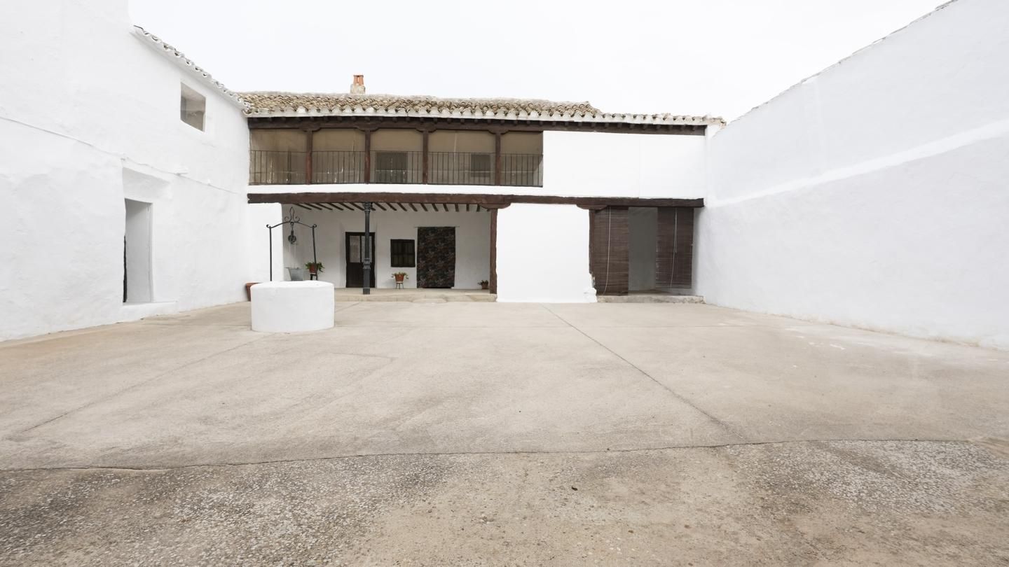 Vista exterior de Casa o xalet en venda en El Romeral amb Aire condicionat, Calefacció i Terrassa