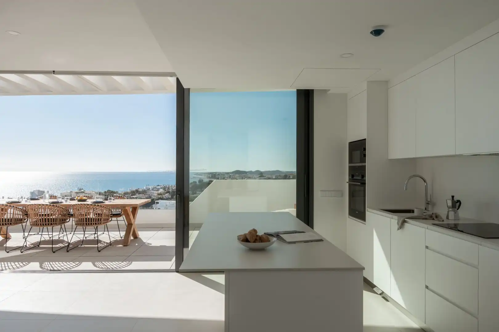 Küche von Dachboden zum Verkauf in Fuengirola mit Terrasse