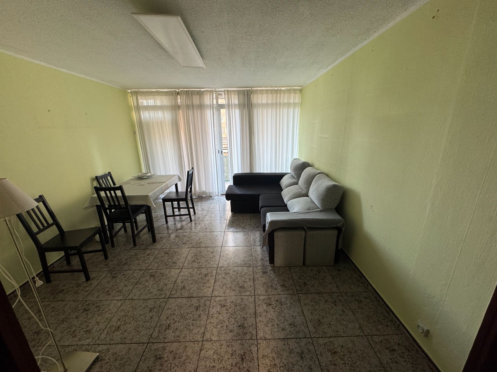 Living room of Flat for sale in L'Hospitalet de Llobregat  with Oven, Washing machine and Microwave