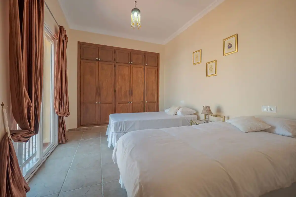 Habitación de Casa o chalet en venta en Alhaurín El Grande con Aire acondicionado, Calefacción y Jardín privado
