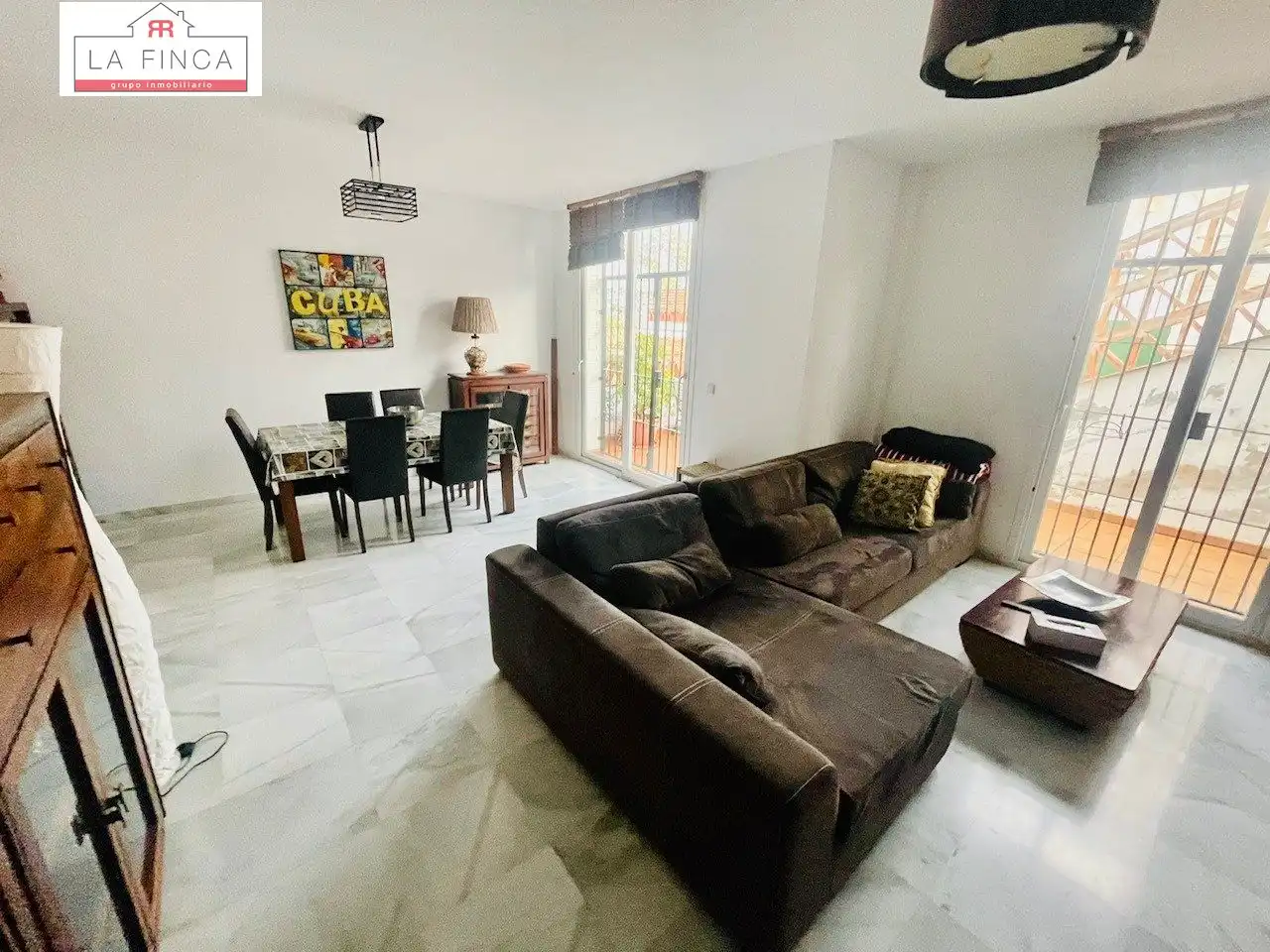 Living room of Detached homes for sale in Benalmádena  with Air Conditioner, Terrace and Storage room