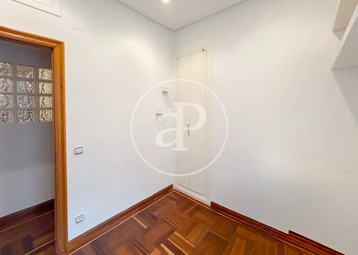 Flat for sale in Arganzuela