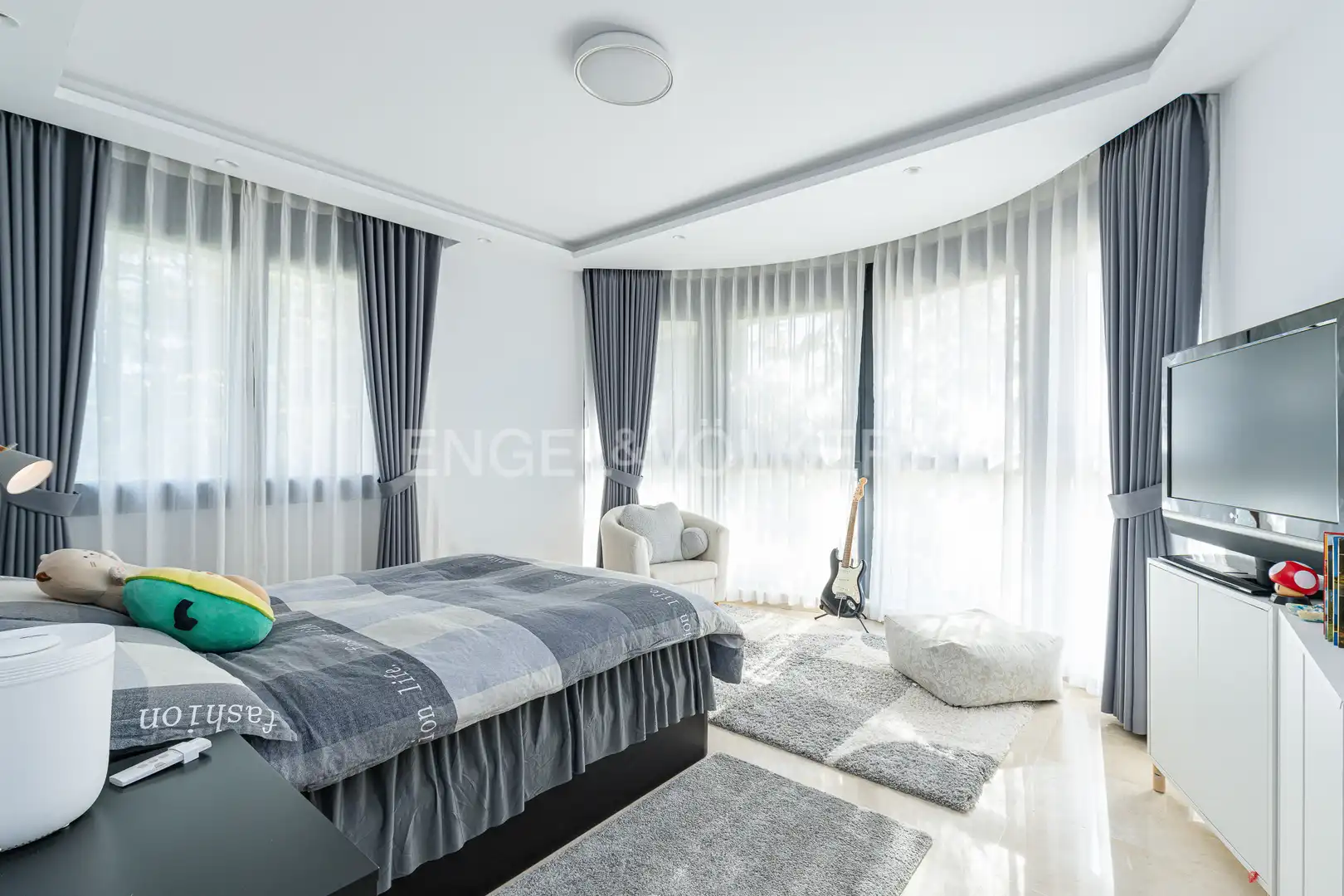 Habitación de Casa o chalet en venta en Boadilla del Monte con Aire acondicionado, Calefacción y Jardín privado