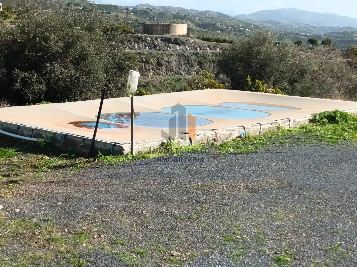 Finca rústica en venta en Cútar con Terraza, Trastero y Piscina