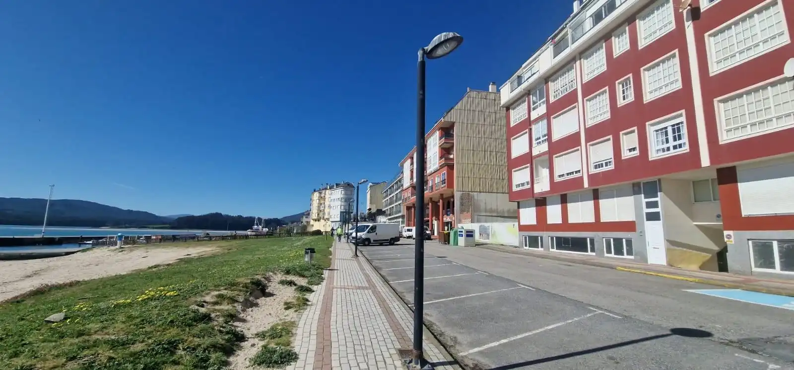 Vista exterior de Local en venta en Foz