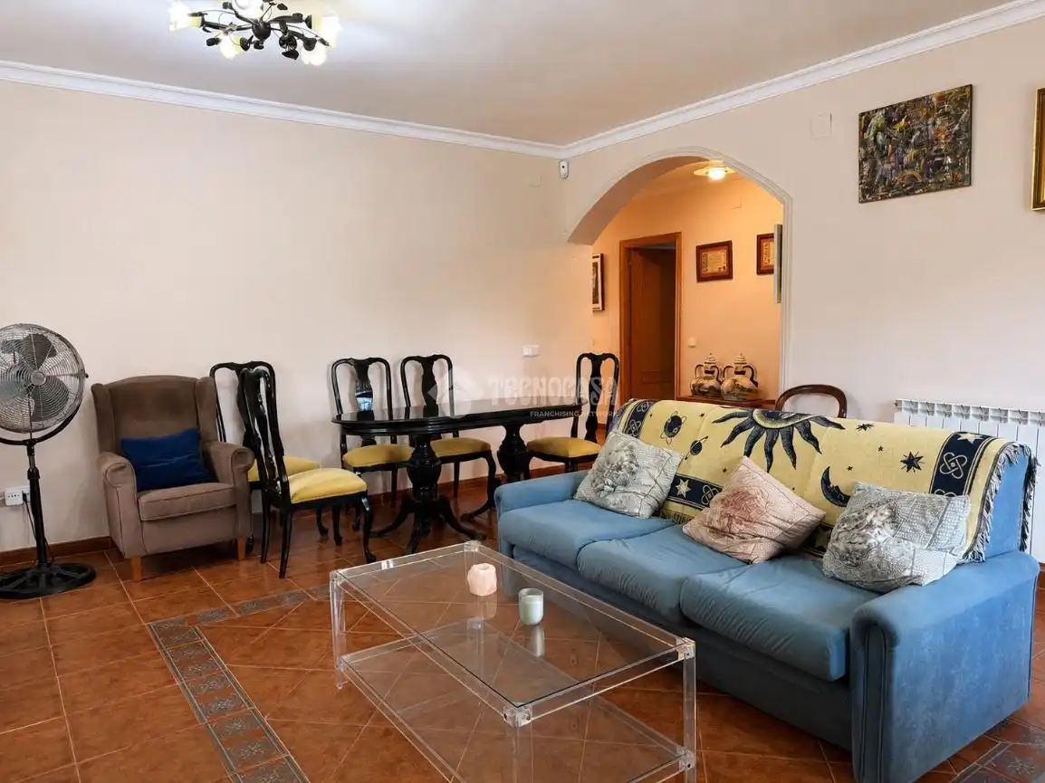 Sala de estar de Casa o chalet en venta en Ciruelos con Calefacción, Piscina y Balcón