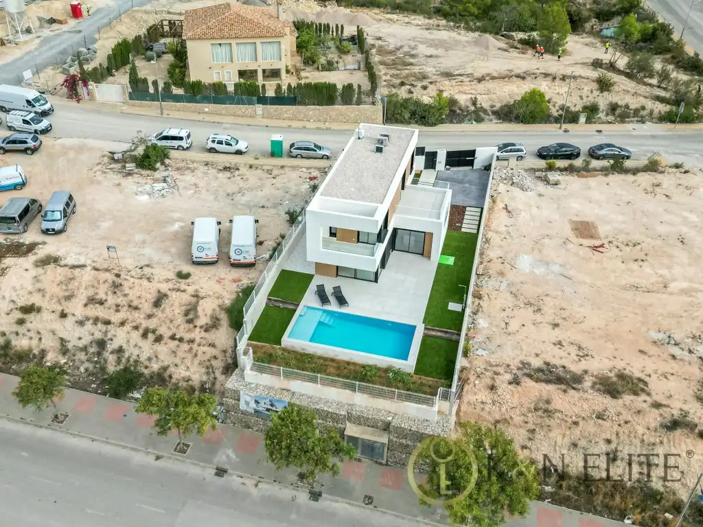 Casa amb piscina en venda a Calle Nicaragua De, imagen 35