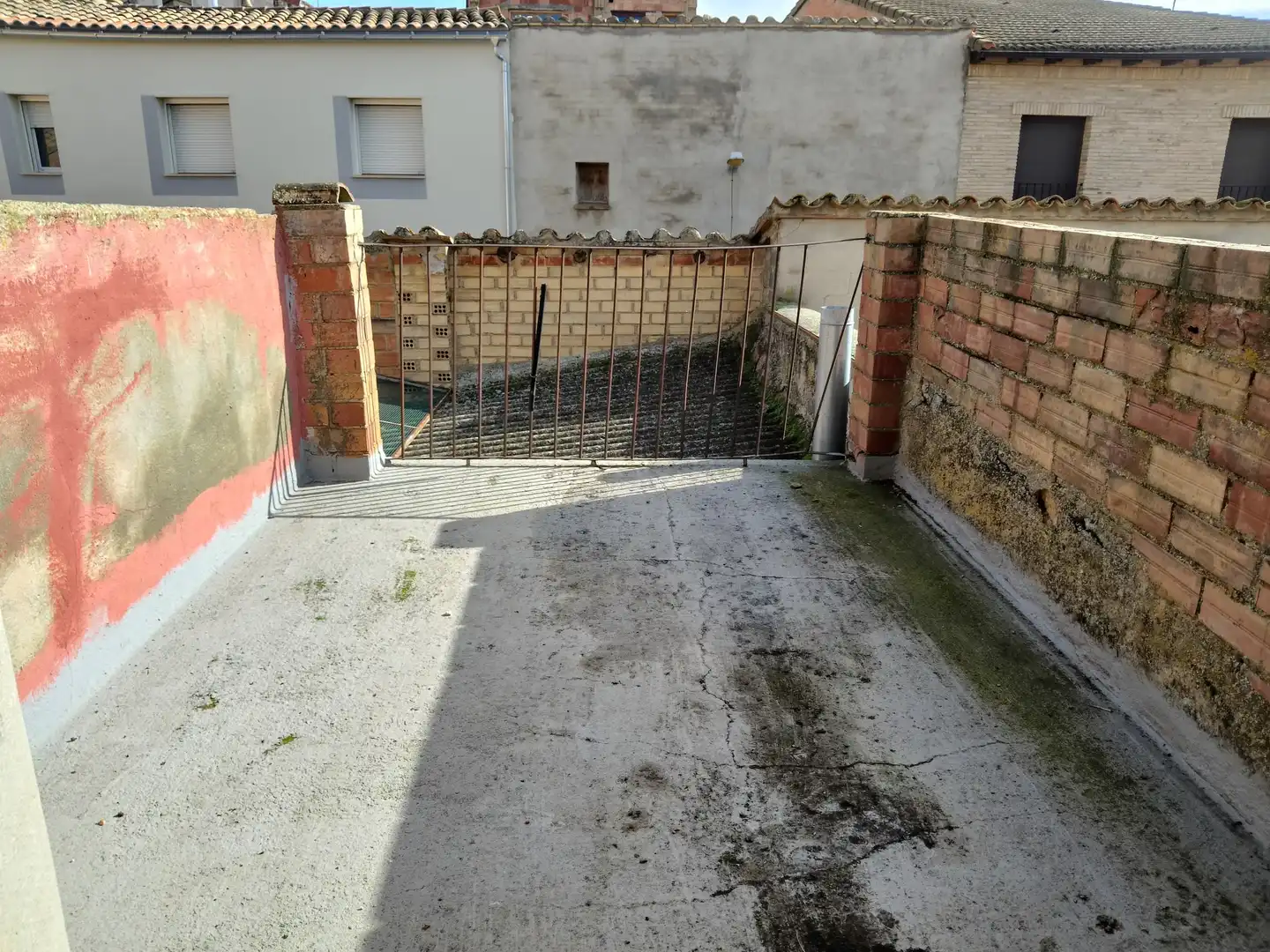 Parking de Finca rústica en venta en Alcampell con Terraza, Trastero y Amueblado