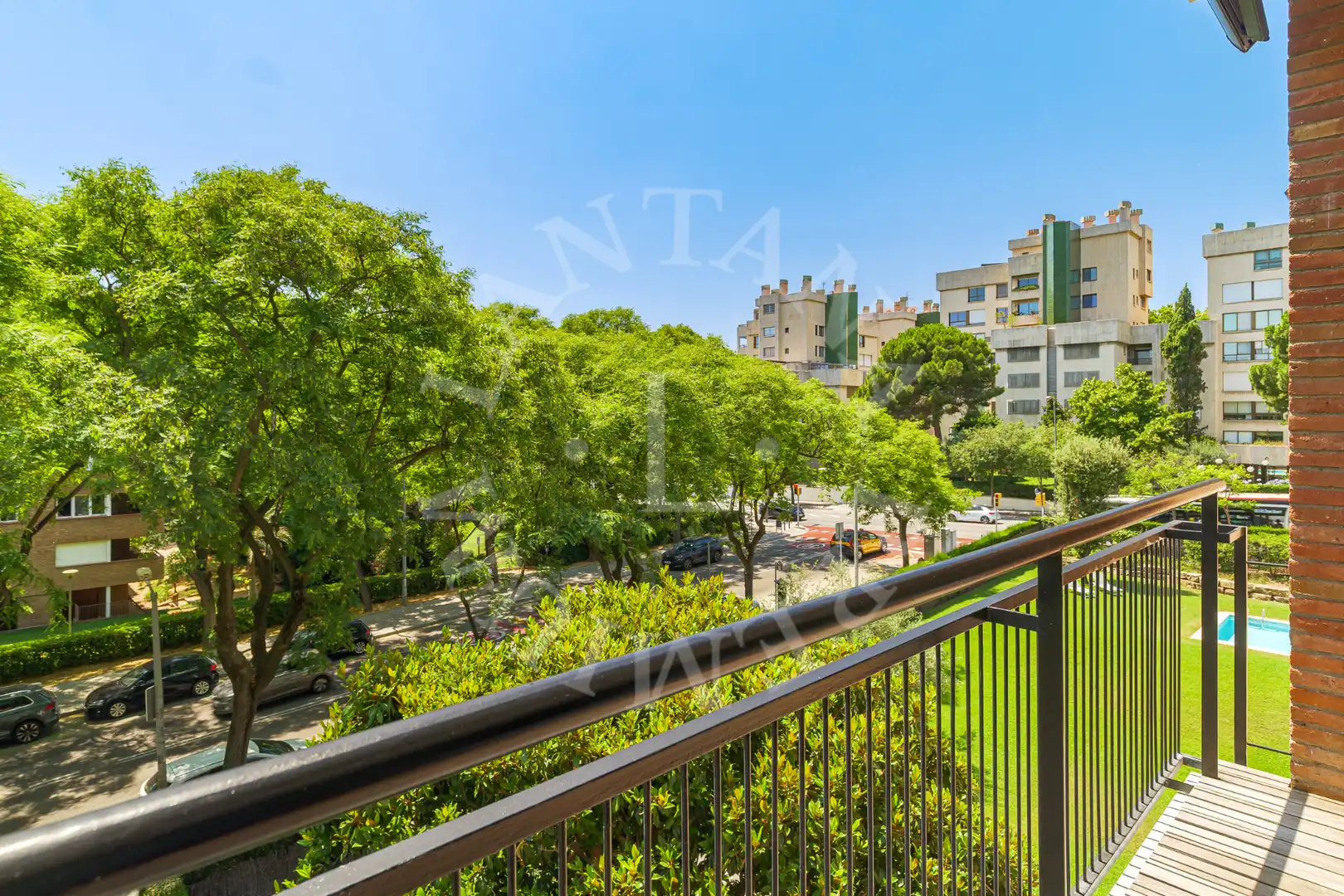 Vista exterior de Pis en venda en Barcelona amb Aire condicionat, Calefacció i Parquet