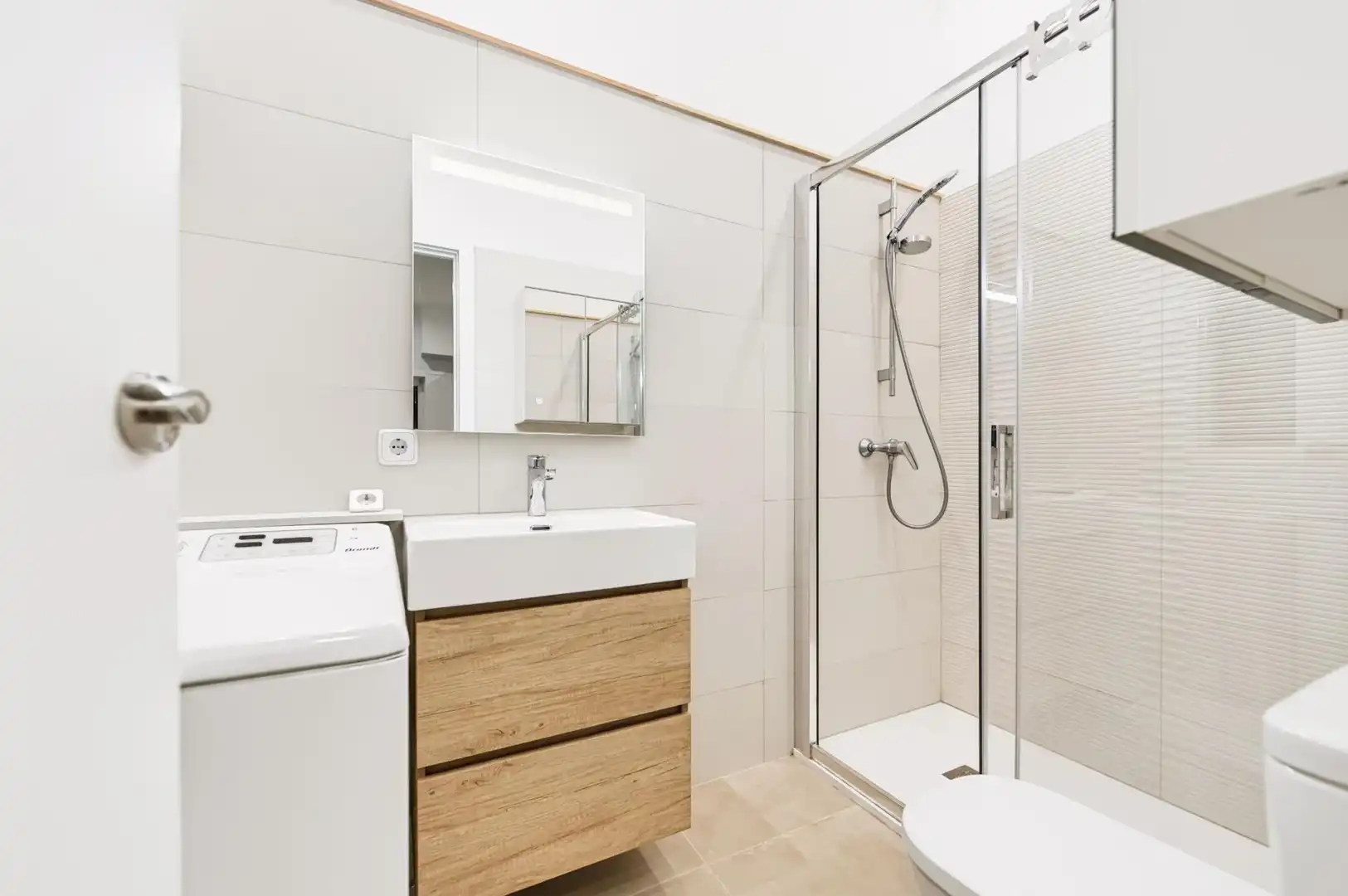 Badezimmer von Wohnungen zur Miete in Chamberí