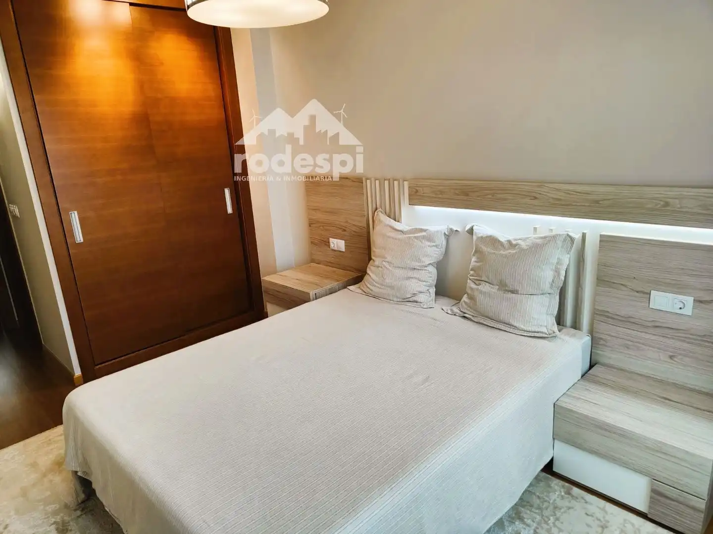 Bedroom of Flat for sale in Vigo   with Heating, Storage room and Furnished