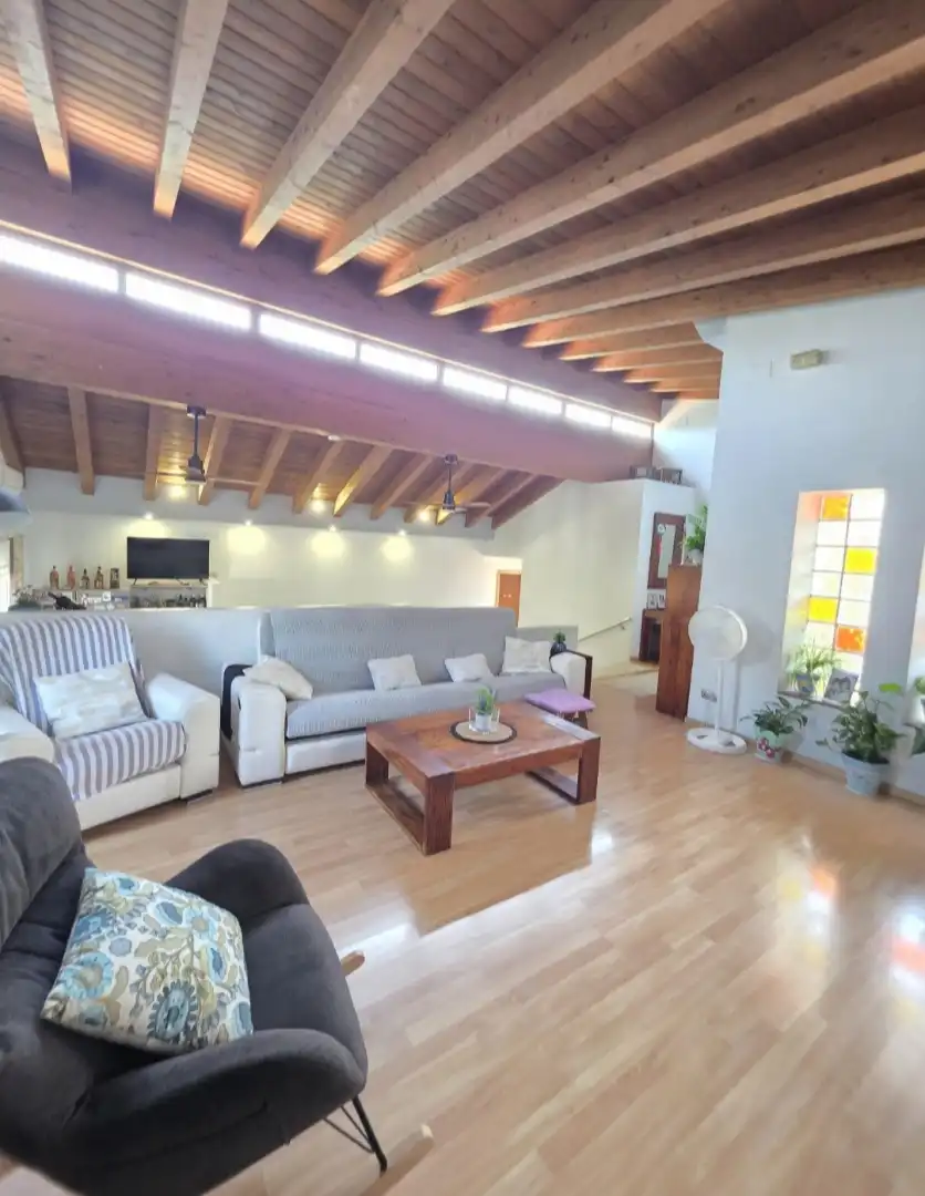 Sala de estar de Casa o chalet en venta en Sant Fost de Campsentelles con Aire acondicionado, Calefacción y Jardín privado