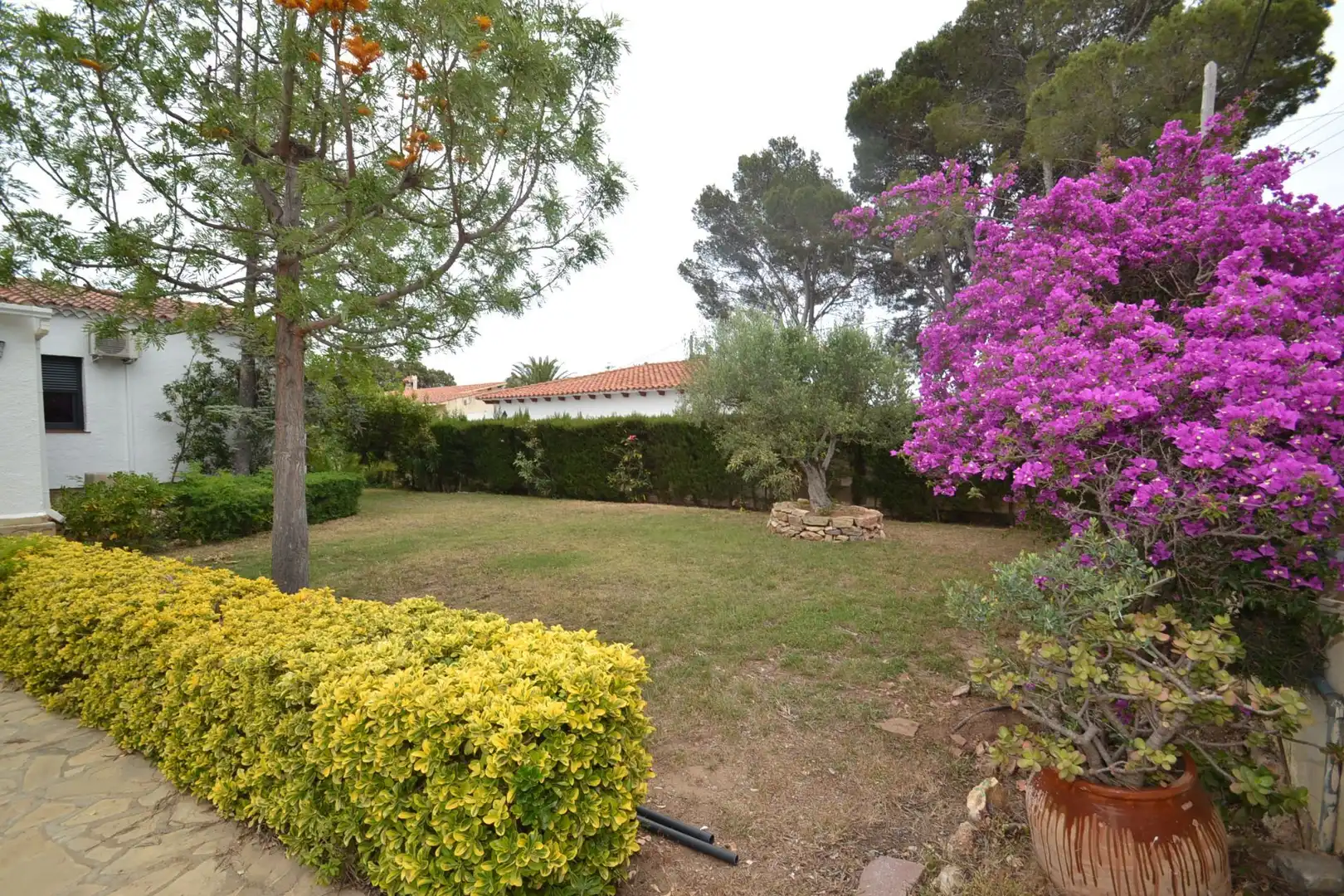 Jardí de Casa o xalet en venda en Mont-roig del Camp amb Aire condicionat, Calefacció i Jardí privat