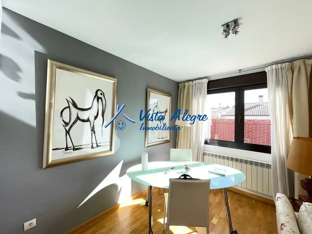 Comedor de Ático en venta en Haro con Calefacción, Parquet y Terraza