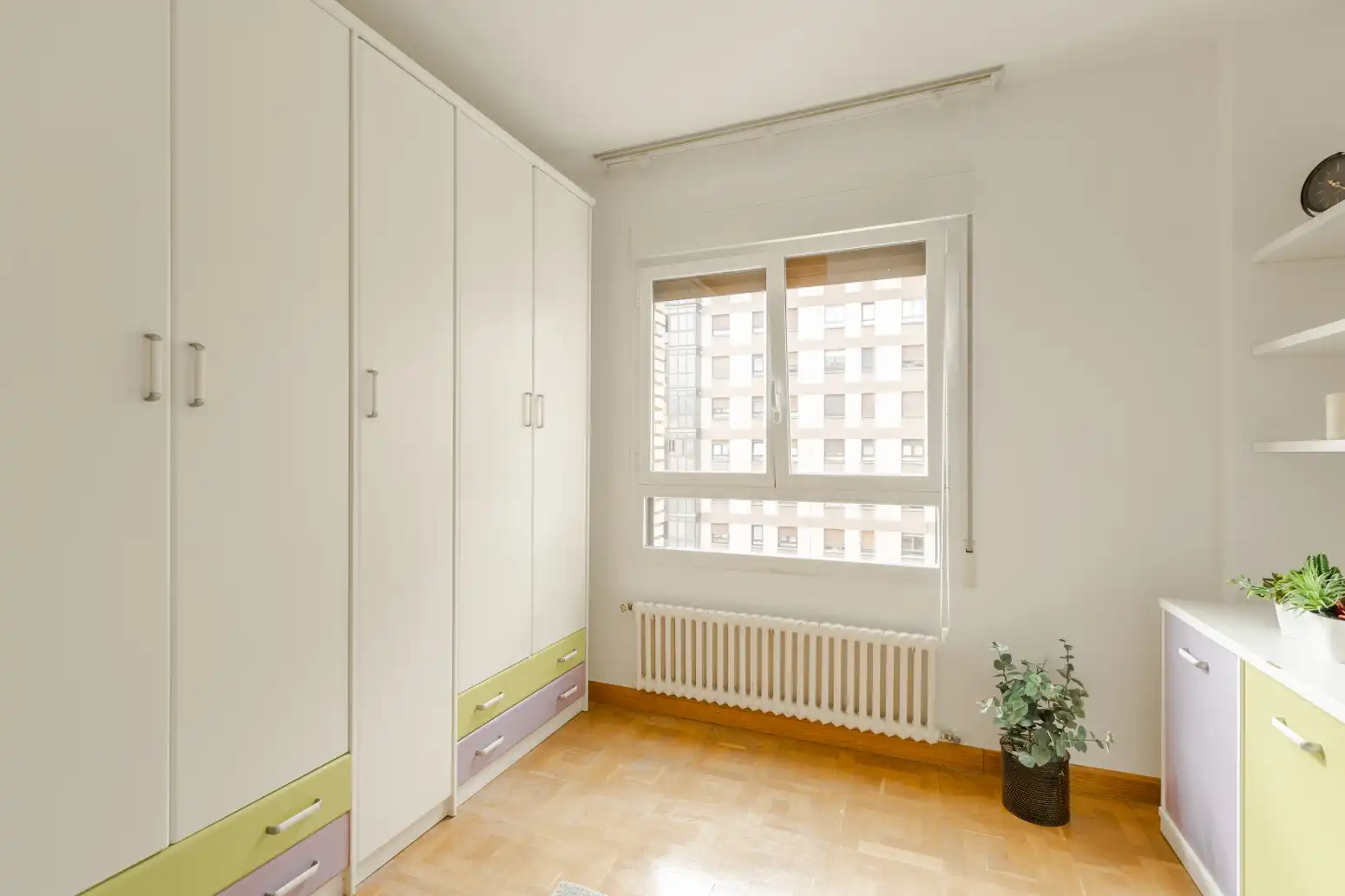 Bedroom of Flat for sale in  Pamplona / Iruña  with Heating, Parquet flooring and Terrace