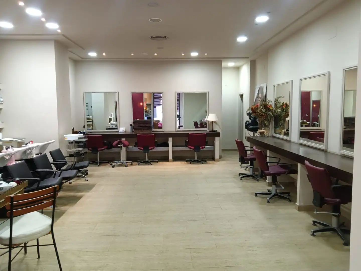 Local comercial de lloguer a Calle de Escoto, imagen 2