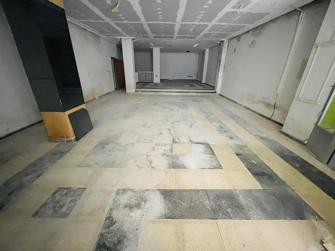 Business premises for sale in Calle Víctor Pérez, imagen 6