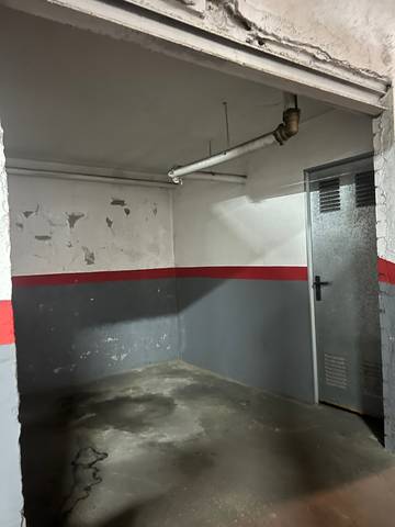 Garaje en Venta en Carrer de Sant Joan Bosco en Vinyets - Molí Vell