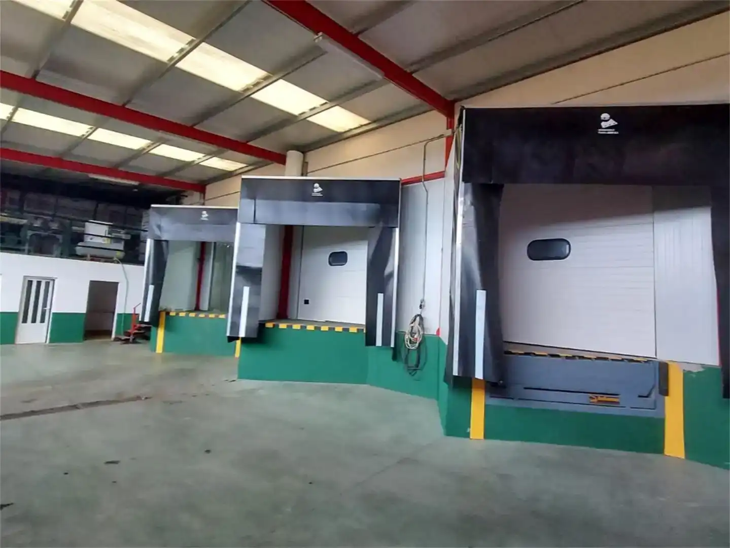 Nave industrial en venta en Carretera Los Navalmorales, Navahermosa