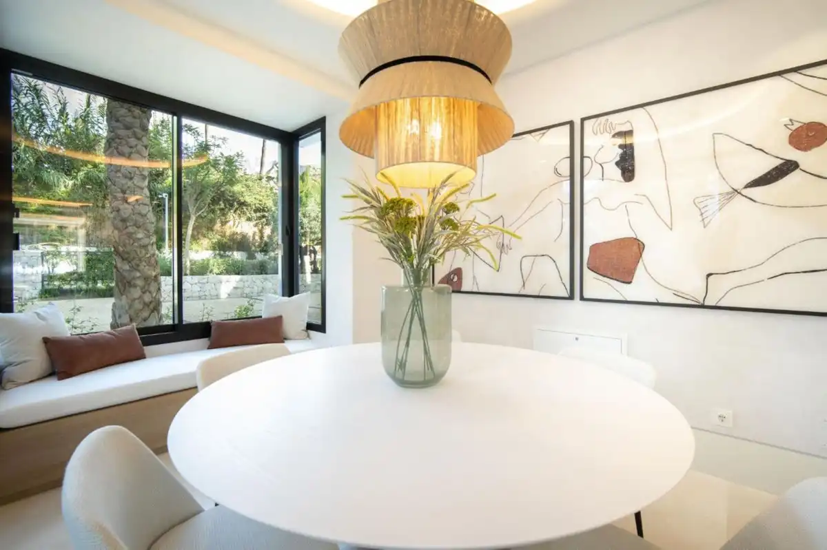 Comedor de Casa o chalet en venta en Marbella con Aire acondicionado, Jardín privado y Terraza