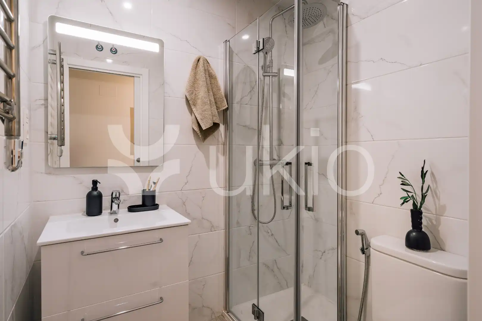 Bany de Apartament de lloguer en Madrid amb Aire condicionat, Calefacció i Terrassa