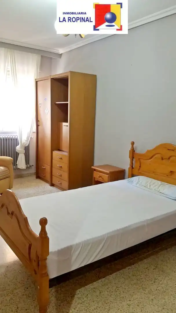 Bedroom of Flat for sale in Salamanca  with Heating, Furnished and Oven