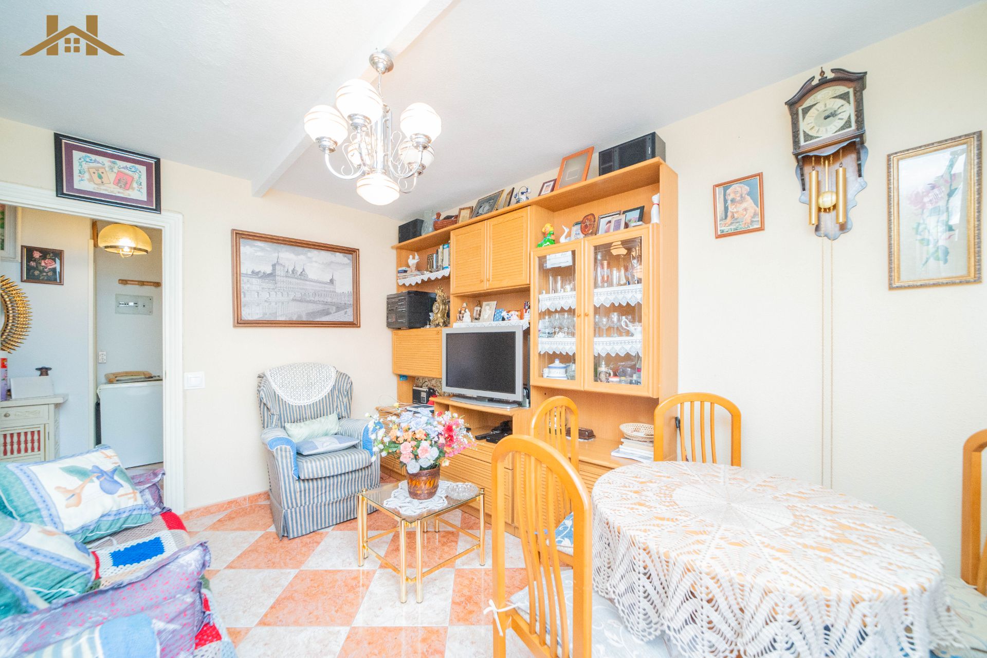 Living room of Flat for sale in El Escorial  with Air Conditioner, Heating and Terrace