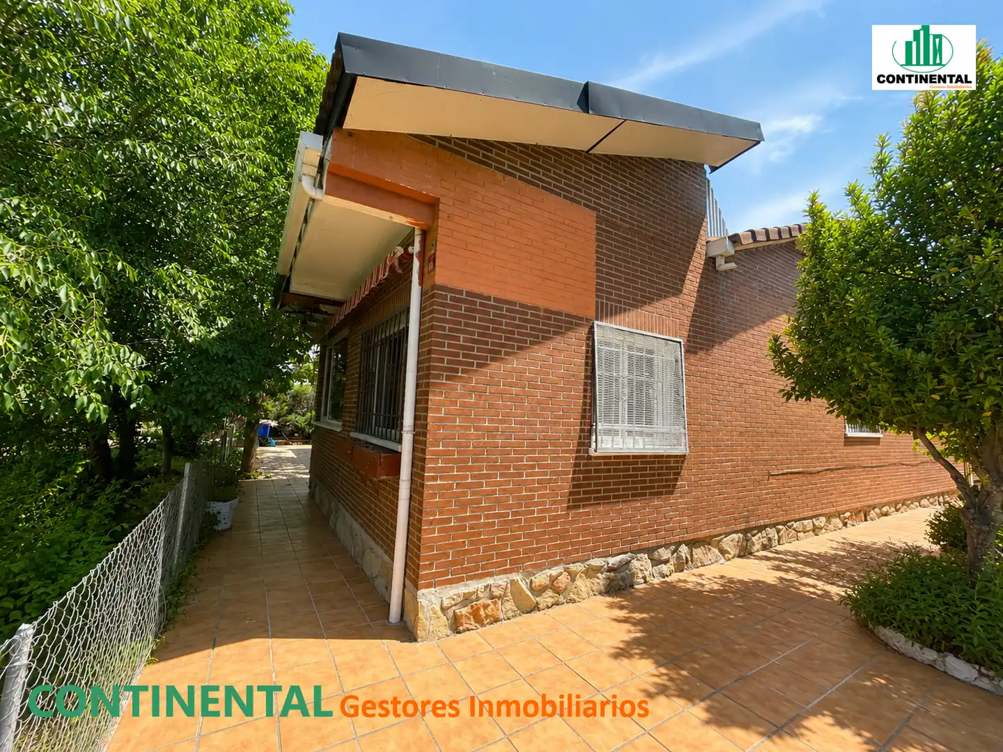 Vista exterior de Casa o xalet en venda en Galapagar amb Calefacció, Jardí privat i Terrassa