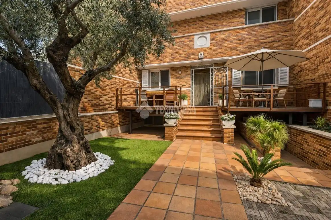 Terrace of Detached homes for sale in Madrid  with Air Conditioner and Balcony