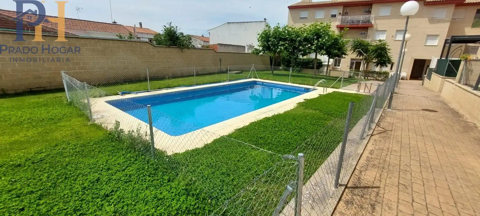 Swimming pool of Flat for sale in El Casar de Escalona  with Heating, Balcony and Community pool