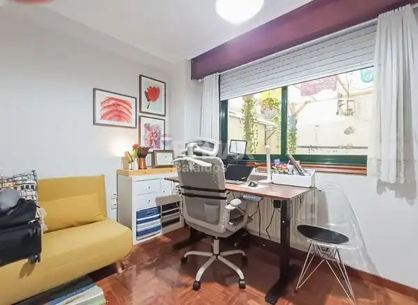 Piso en venta en Vigo  con Calefacción y Trastero