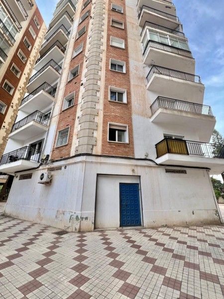 Vista exterior de Local en venda en Málaga Capital