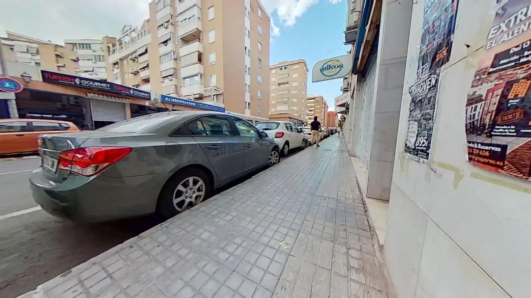 Aparcament de Local en venda en San Blas