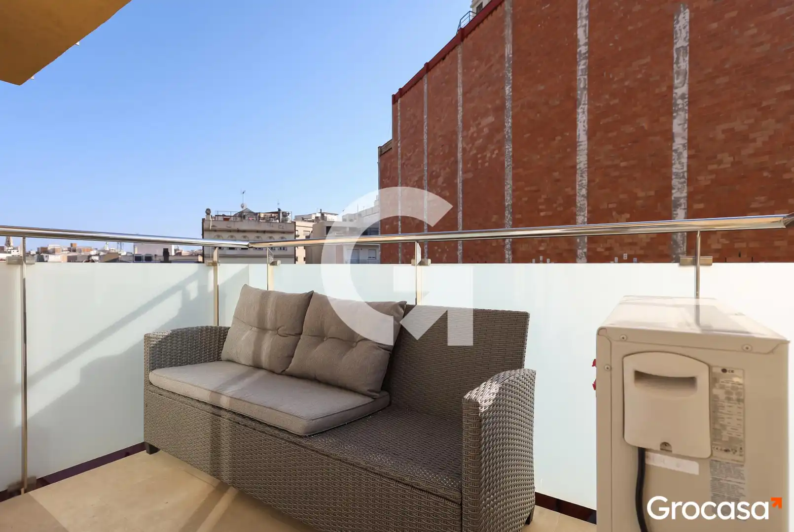 Terraza de Piso en venta en L'Hospitalet de Llobregat con Aire acondicionado, Calefacción y Horno