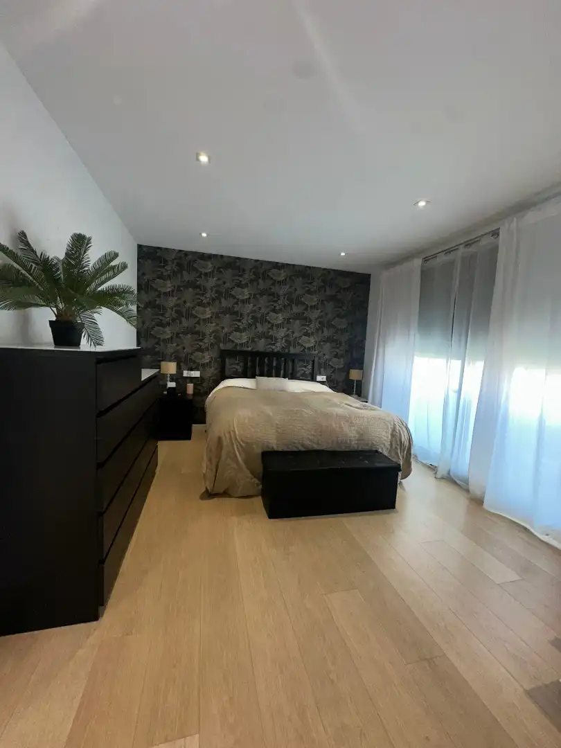 Habitación de Casa adosada en venta en Alhaurín de la Torre con Aire acondicionado, Jardín privado y Terraza