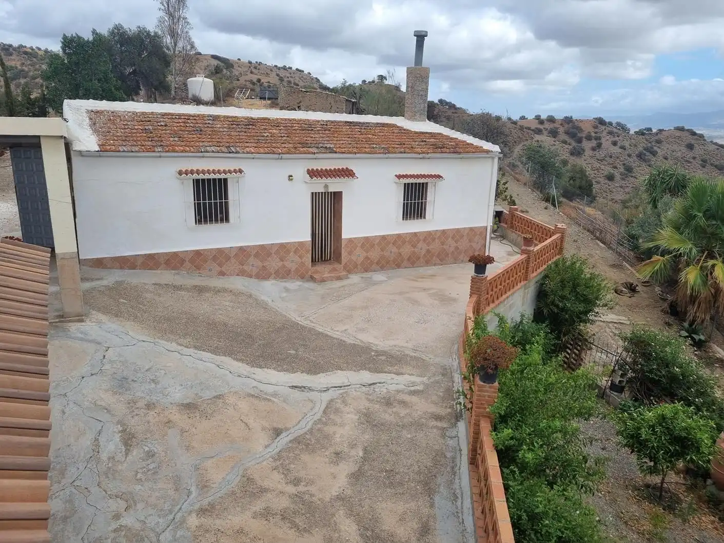 Vista exterior de Casa o chalet en venta en Casarabonela con Jardín privado, Terraza y Trastero