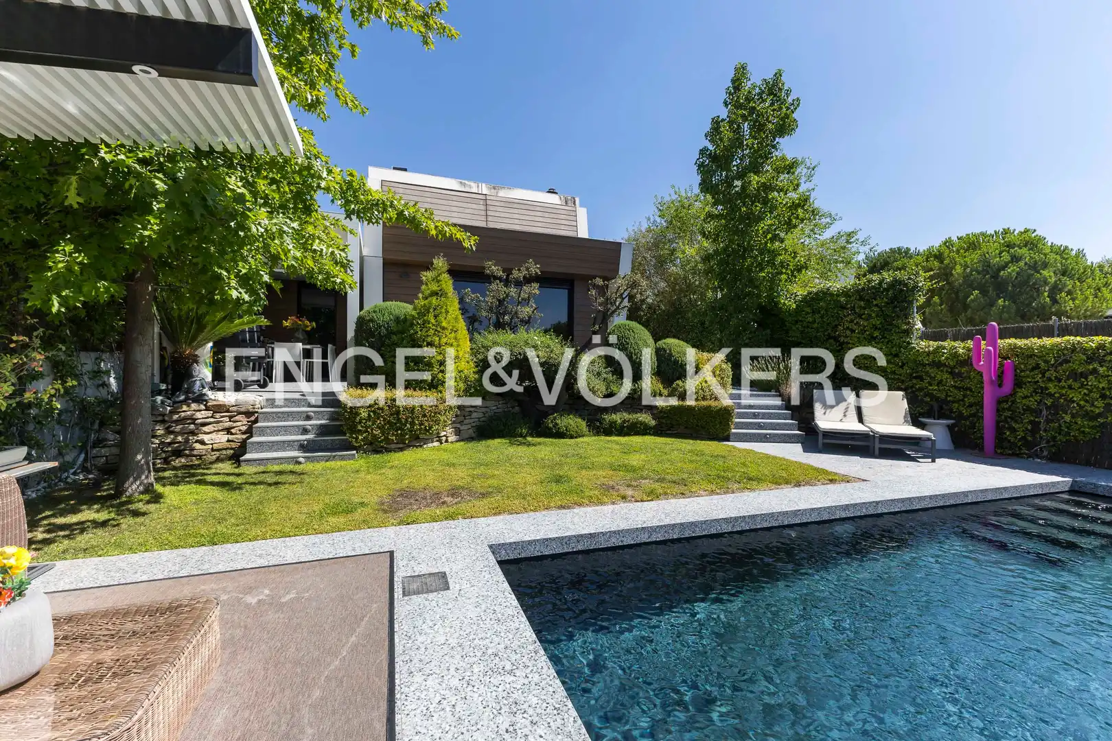Vista exterior de Casa o chalet en venta en Torrelodones con Aire acondicionado, Calefacción y Jardín privado