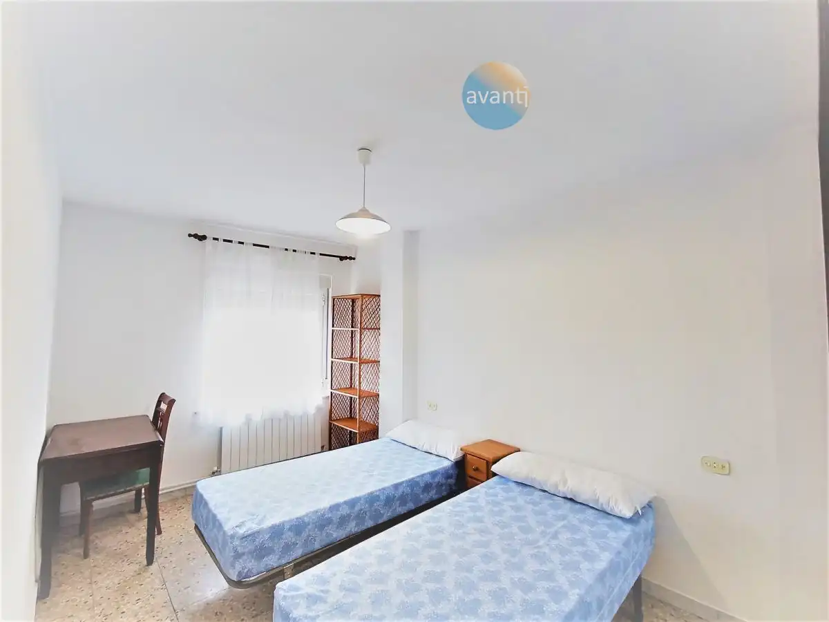 Bedroom of Flat for rent in Salamanca  with Heating, Terrace and Furnished