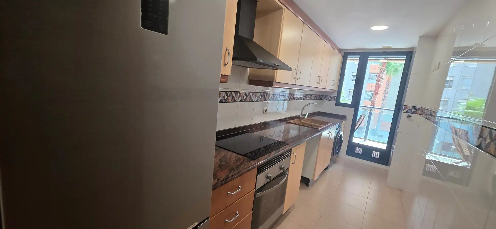 Cuina de Pis de lloguer en Mislata amb Aire condicionat, Terrassa i Traster