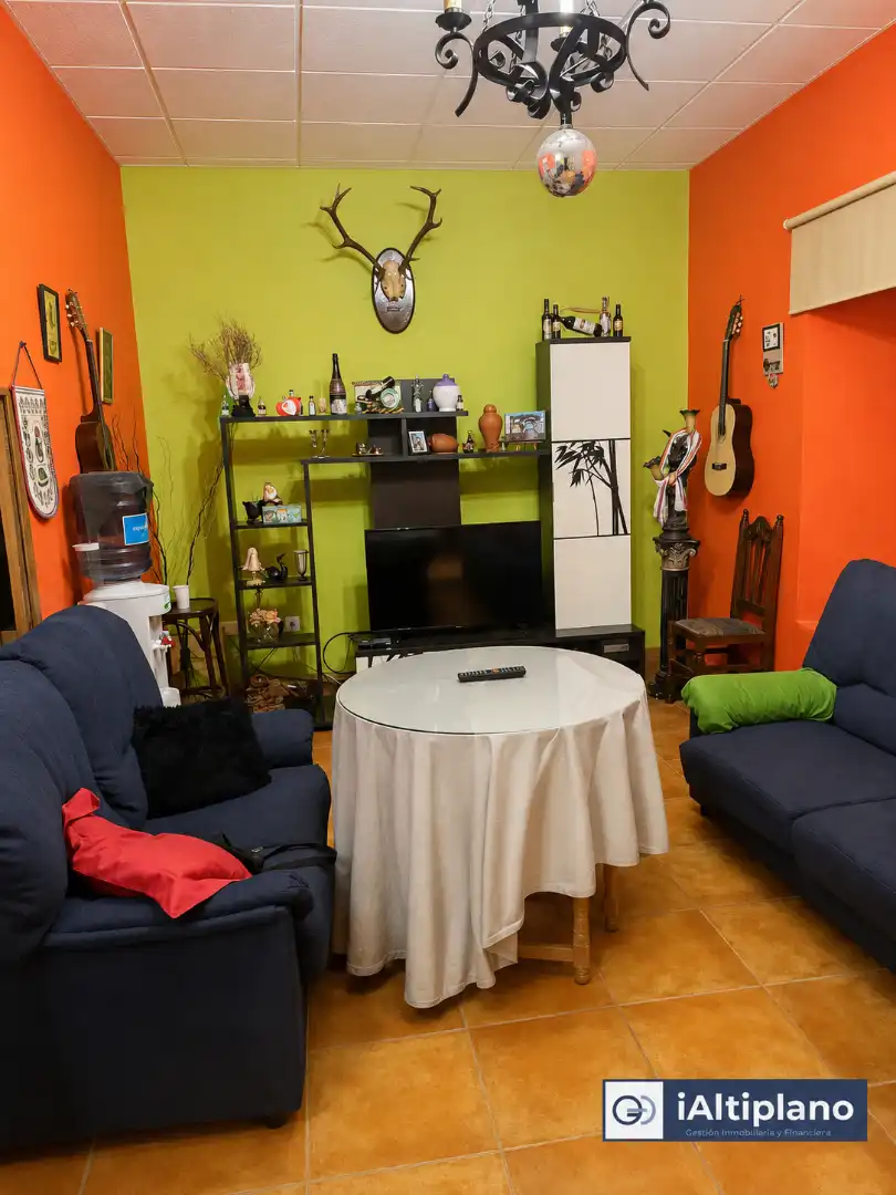 Sala de estar de Casa o chalet en venta en Almuradiel con Aire acondicionado, Calefacción y Jardín privado