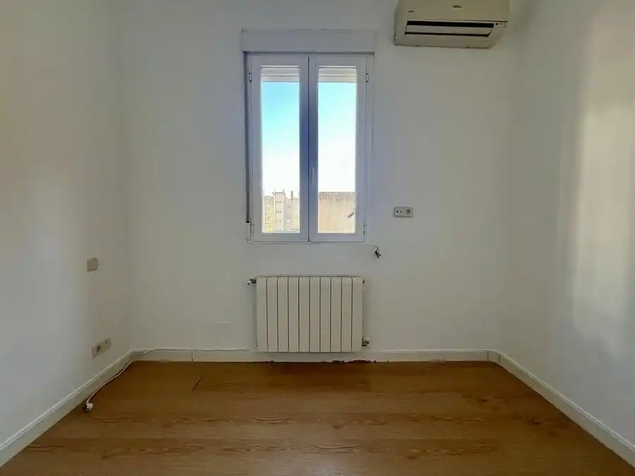 Bedroom of Flat for sale in Ciudad Lineal