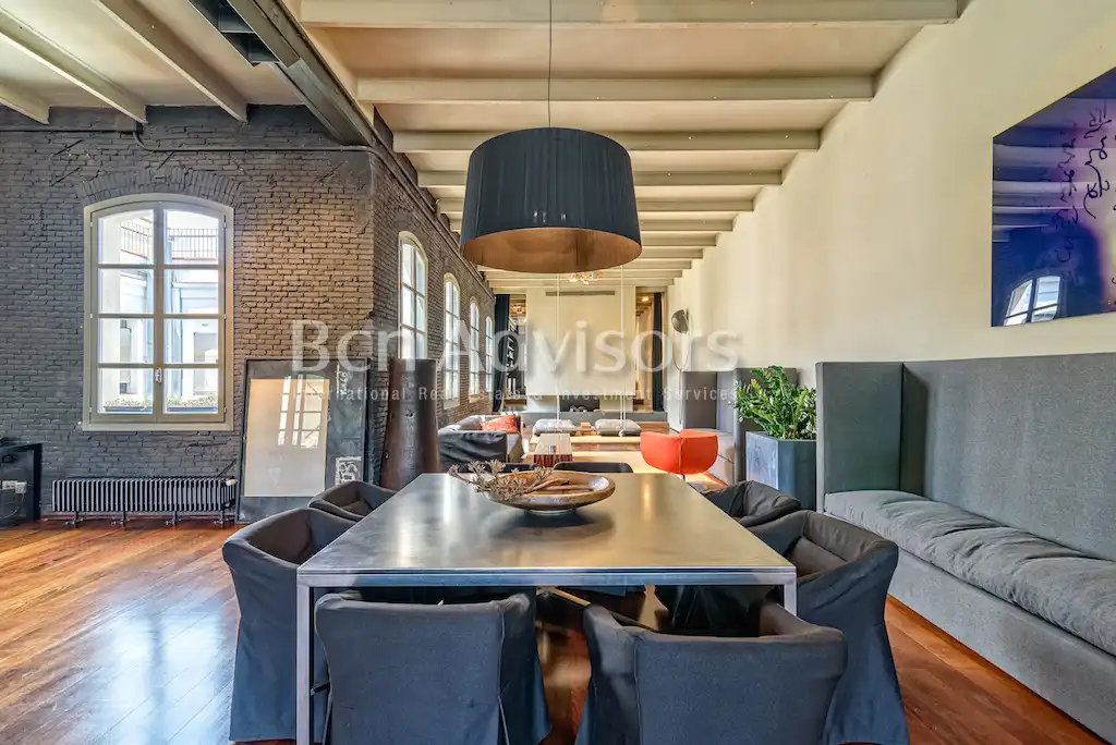 Comedor de Ático de alquiler en Barcelona con Aire acondicionado, Calefacción y Terraza