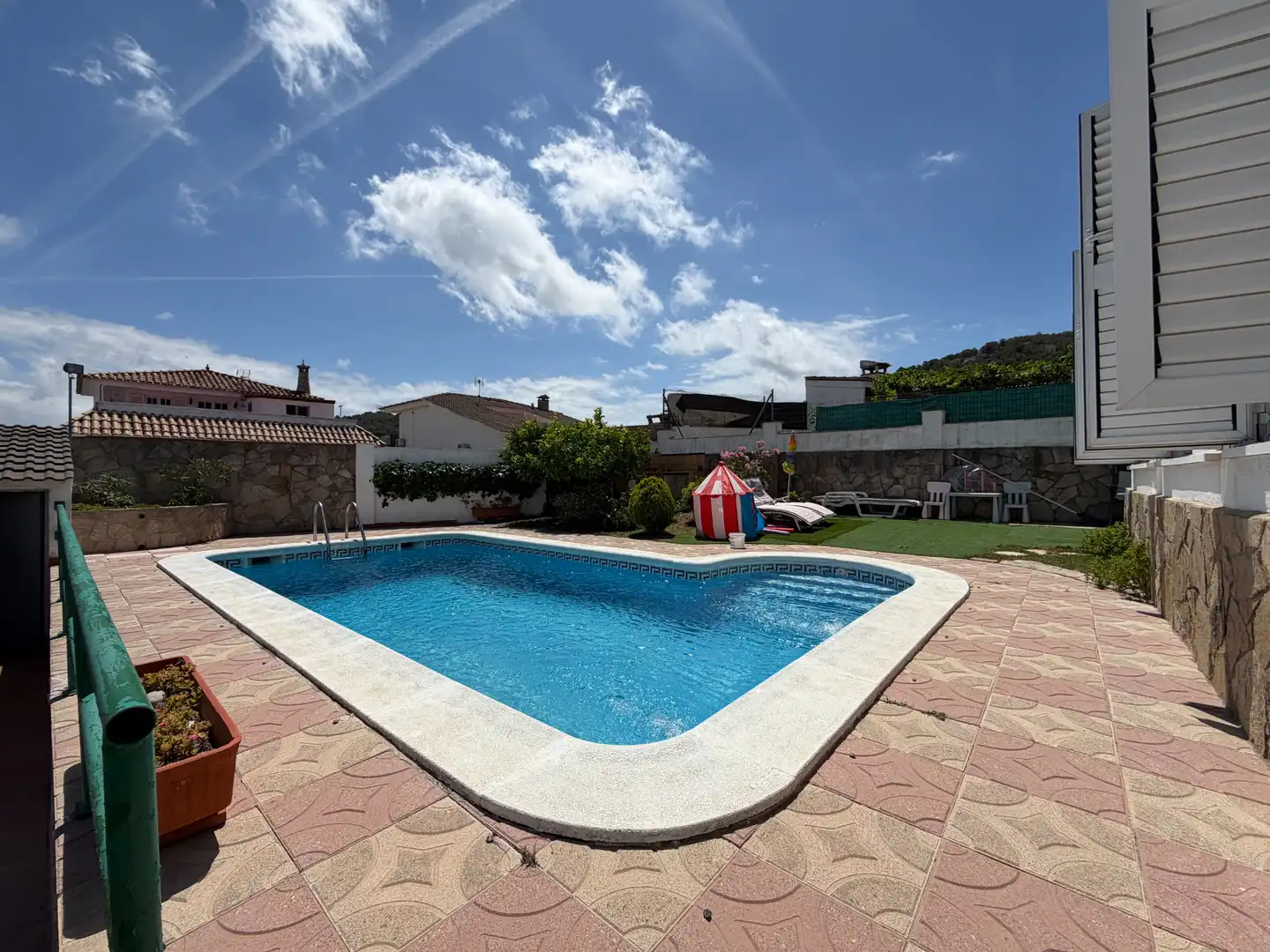 Swimming pool of Houses for sale in Canyelles  with Air Conditioner, Heating and Private garden