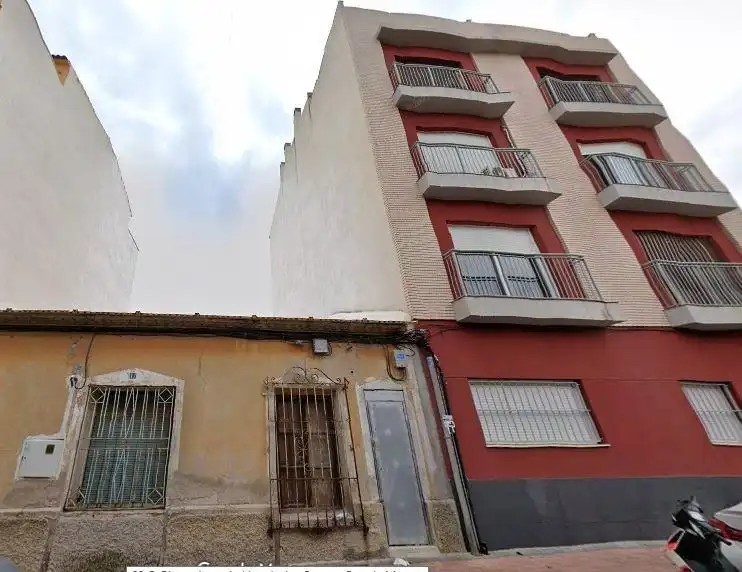 Flat for sale in Pi Antonio Hnez Carpe 19, imagen 2